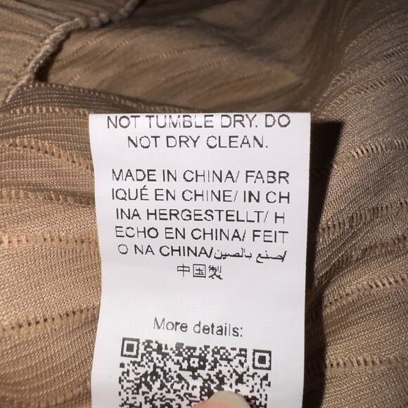 DAZY Tan Textured Long Sleeve Top women’s Size Small - Picture 9 of 9